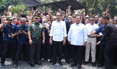 Kasad Dampingi Presiden RI Kunjungan ke PT Pindad