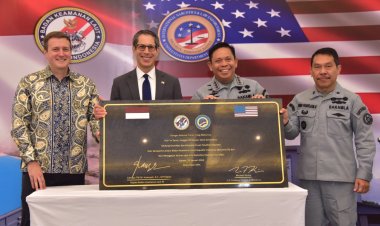 "Amerika Serikat dan Bakamla RI Meresmikan Pusat Pelatihan Maritim 'Anambas' di Batam"