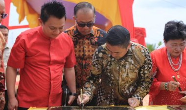 Penjabat Wali Kota Pekanbaru, Risnandar Mahiwa, Resmikan Pembangunan Vihara Yamaloma Dharma