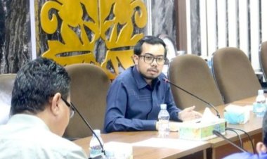 Wakil Ketua DPRD Pekanbaru Ginda Burnama Pimpin Rapat Banmus Bahas Agenda Juni 2024