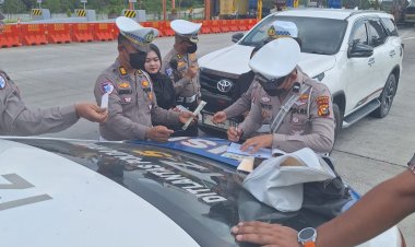 Razia Kecepatan di Jalan Tol Permai, Polda Riau Tindak 10 Pengemudi Yang Melanggar