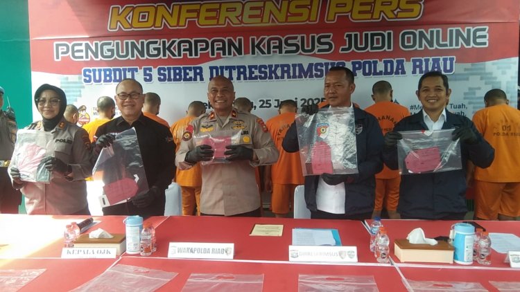 Bongkar Judi Online di Pekanbaru, Polda Riau Tangkap 12 Pelaku