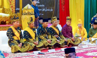 Kapolri Dianugerahi Gelar Adat “Ingatan Budi” dari LAMR Riau