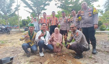 Aksi Penanaman Pohon di Sekolah, Ajarkan Generasi Muda Peduli Lingkungan