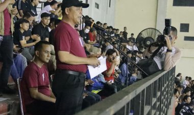 Bupati Inhil Tutup Turnamen Futsal WE Champions League 2025