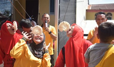 Meriahkan HUT Ke 80 RI, Satlantas Pekanbaru Bersama Warga Gelar Perlombaan Rakyat