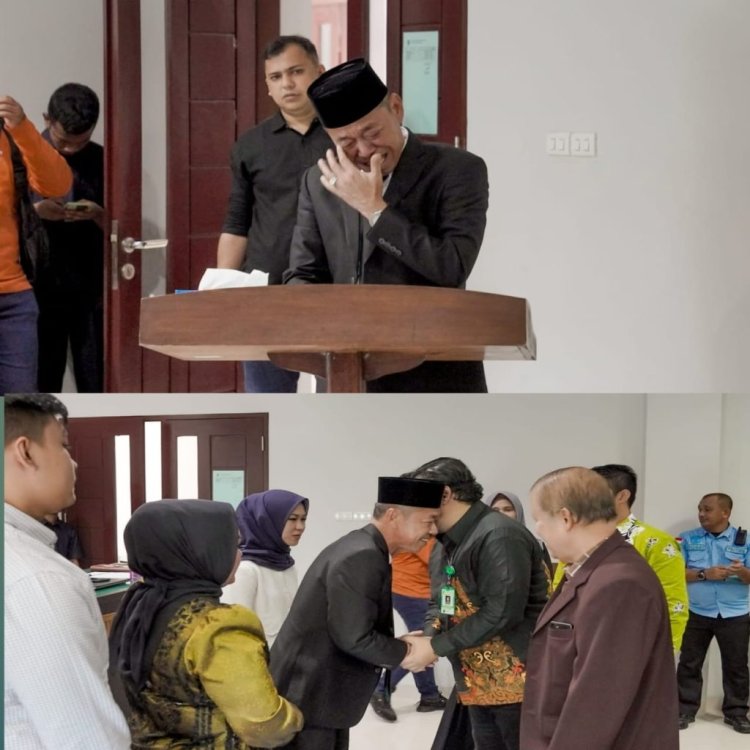 Dapat Nilai A, Bupati Rohil Afrizal Sintong Lulus Ujian Tesis di Pascasarjana UIR