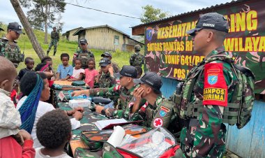 Satgas Yonif 641/Beruang Berikan Pelayanan Kesehatan Gratis di Yahukimo