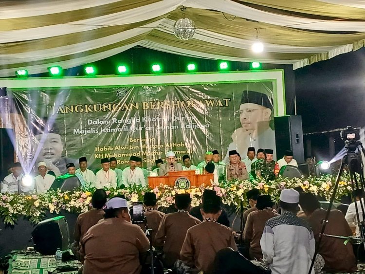 Babinsa dan Bhabinkamtibmas Amankan Pengajian di Nogosari