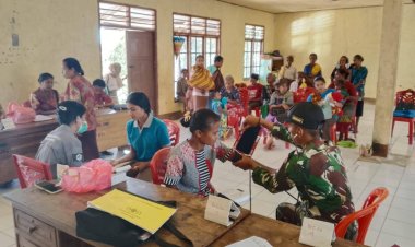 TNI dan Puskesmas Gelar Pemeriksaan Kesehatan di Perbatasan TTU