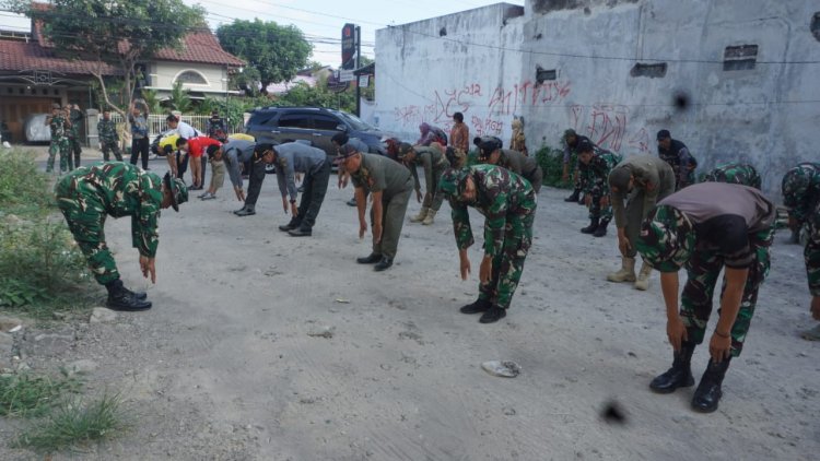 Satgas TMMD Kodim 0735/Surakarta Gelar Senam Pagi Bersama Warga