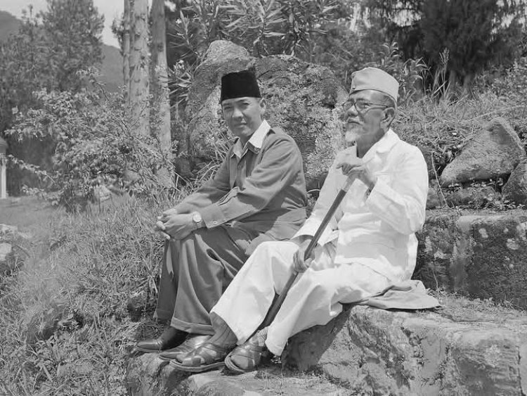 Haji Agus Salim, Pahlawan Nasional Pertama Dimakamkan di TMP Kalibata