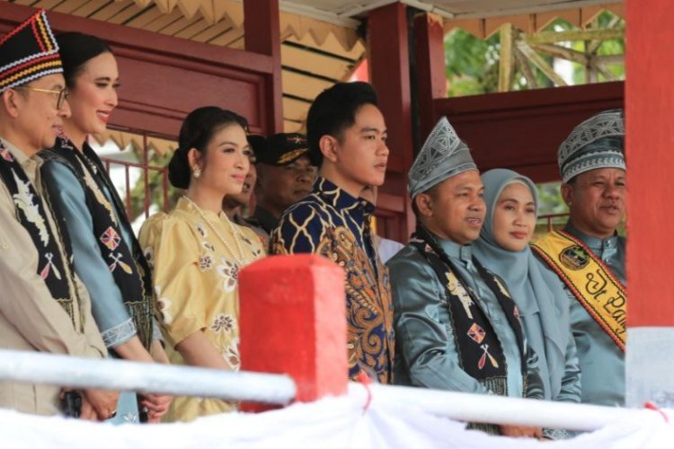 Festival Pacu Jalur Kuansing 2025 Resmi Dibuka, Wapres Gibran Lepas Hilir Perdana