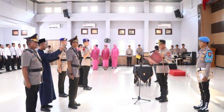 Kapolres Rohil Pimpin Sertijab Kabag SDM dan Kasat Polairud