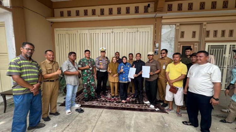 Bupati Siak Afni Z Tinjau Jalan Rusak Minas–Tualang, Pastikan Perbaikan Dimulai