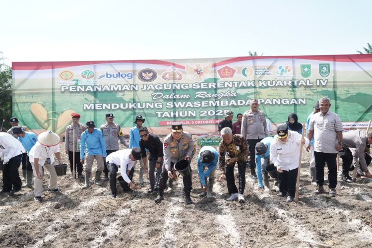 Gelar Penanaman Jagung di Lahan Seluas 346,5 Hektar, Polda Riau Dukung Program Ketahanan Pangan
