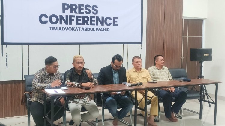 Tim Kuasa Hukum Gubri Non Aktif Abdul Wahid Akan Bongkar Bukti Mengejutkan Dipersidangan