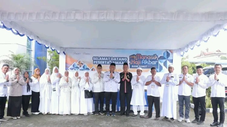 10 Calon Jamaah Haji Yang Ikuti Manasik di Medan, Dilepas Oleh Wakil Bupati Dairi