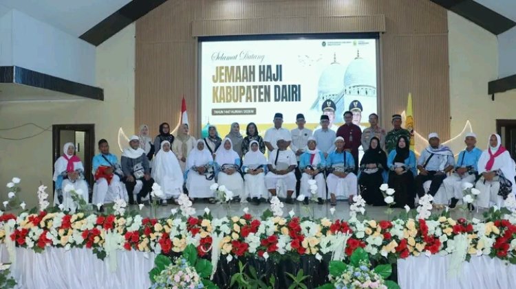 17 Para Jemaah Haji, telah Kembali Ke Tanah air. pemkab Dairi Menyambut Dengan Hangat Kedatangan Mereka