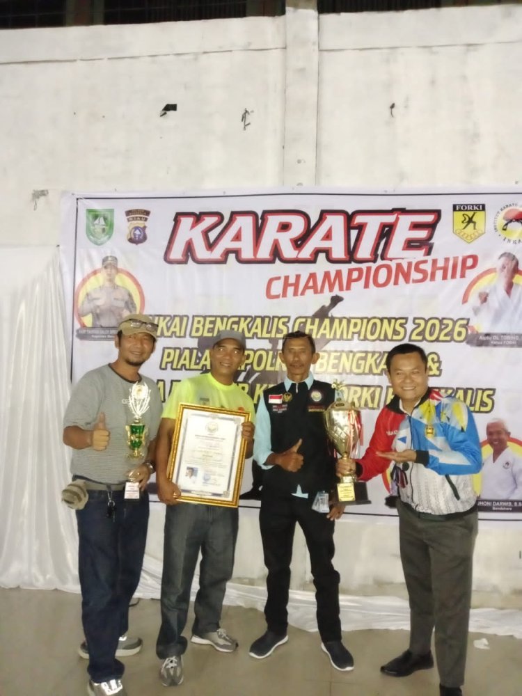 DPD ASWIN Riau Serahkan Sertifikat Apresiasi kepada INKAI Bengkalis pada Kejuaraan Karate Piala Kapolres